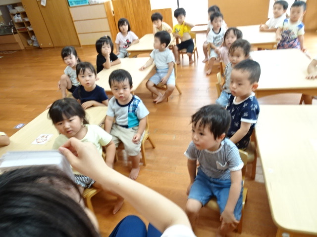 これは何でしょう？？ 2歳児すいーとぴー組 アーバンチャイルドこども園 東大阪市吉田の幼保連携型認定こども園