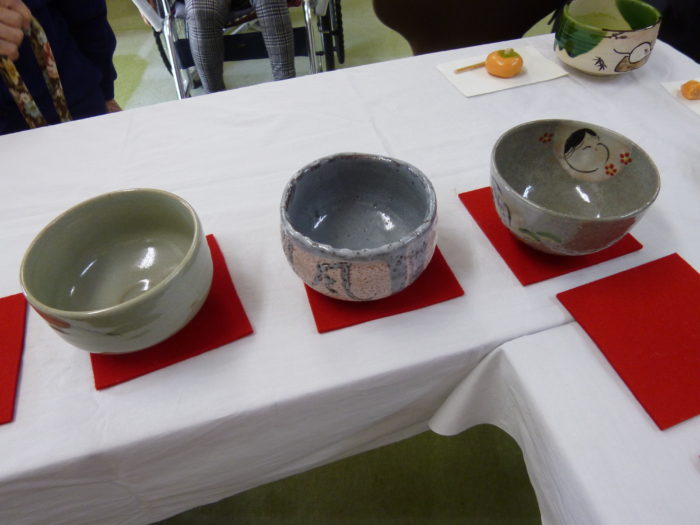 アーバンケア御厨　五百石もみじ会　文化祭　作品展示会場　秋の気分転換　お抹茶と和菓子を頂きました！
