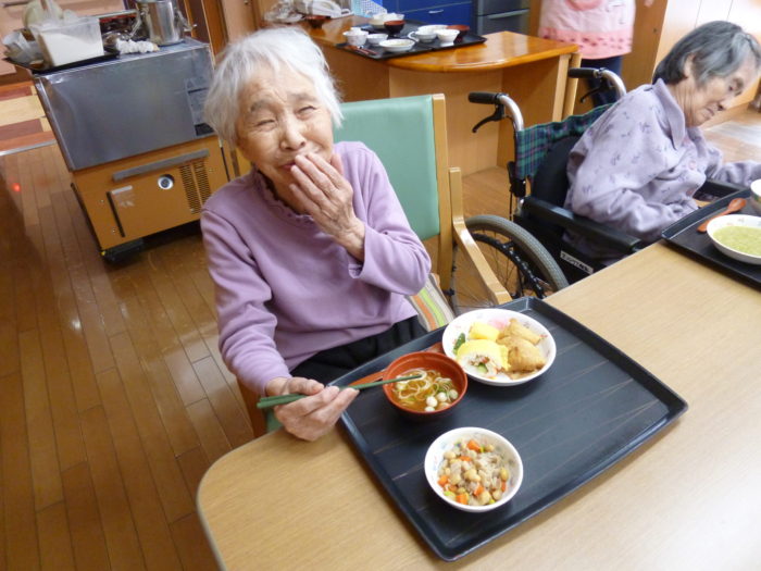アーバンケア御厨　節分の日　海苔巻き　稲荷寿司　2月の行事食　高齢者向け食事