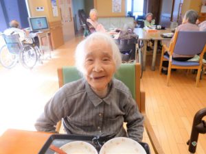 アーバンケア御厨　日常　利用者様の様子　穏やかに過ごす　東大阪　高齢者施設